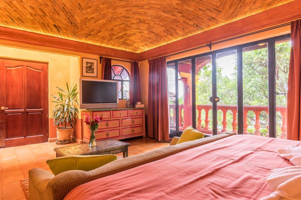 Отель Casa Puesta Del Sol Альенде Экстерьер фото